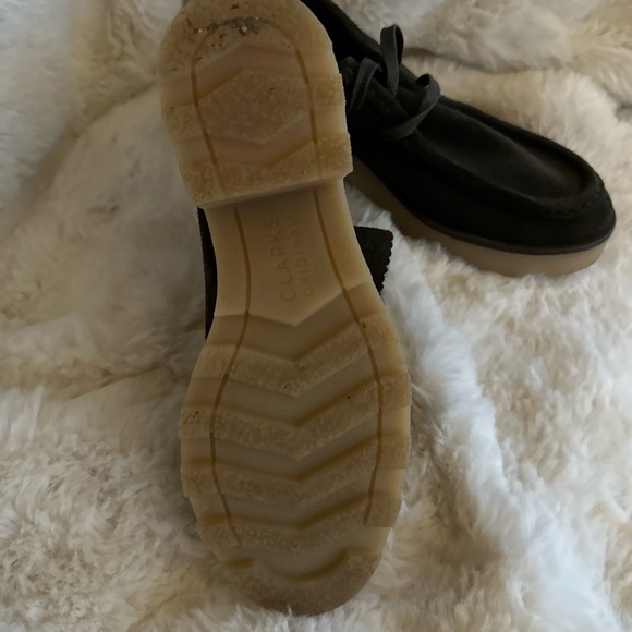 Clarks suede bootie - Picture 2 of 3